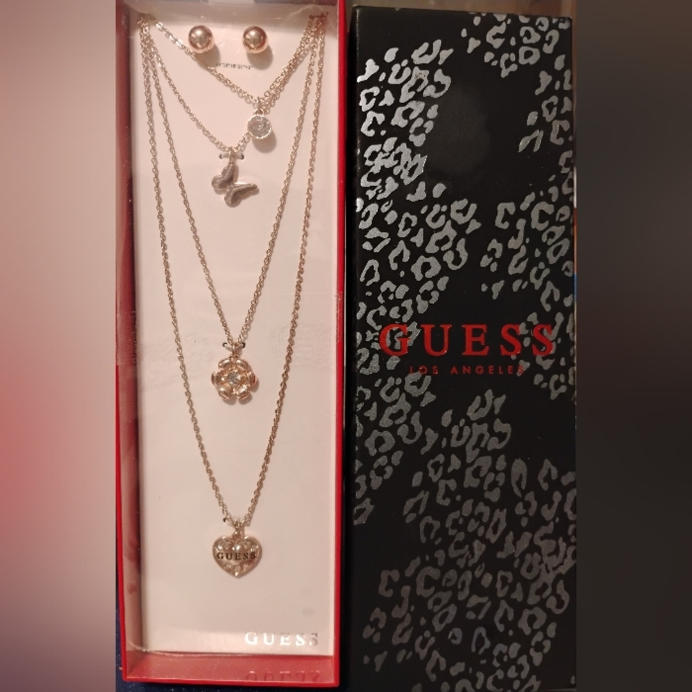 GUESS 5PC Layered Necklace Set & Earrings (Goldtone 💛)